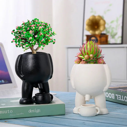 Funny Peeing Retro Resin Flower Pot – Creative Planter with Drainage Holes, Figurine Design for Succulents, Flowers, and Unique Home Décor