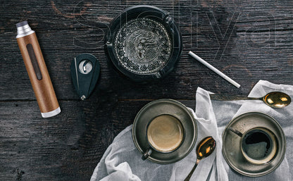 Creative Car Ashtray with Lid – Dust-Free Interior Decoration Ash Holder with Wood Design Anti-Soot Flying Accessory