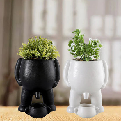 Funny Peeing Retro Resin Flower Pot – Creative Planter with Drainage Holes, Figurine Design for Succulents, Flowers, and Unique Home Décor